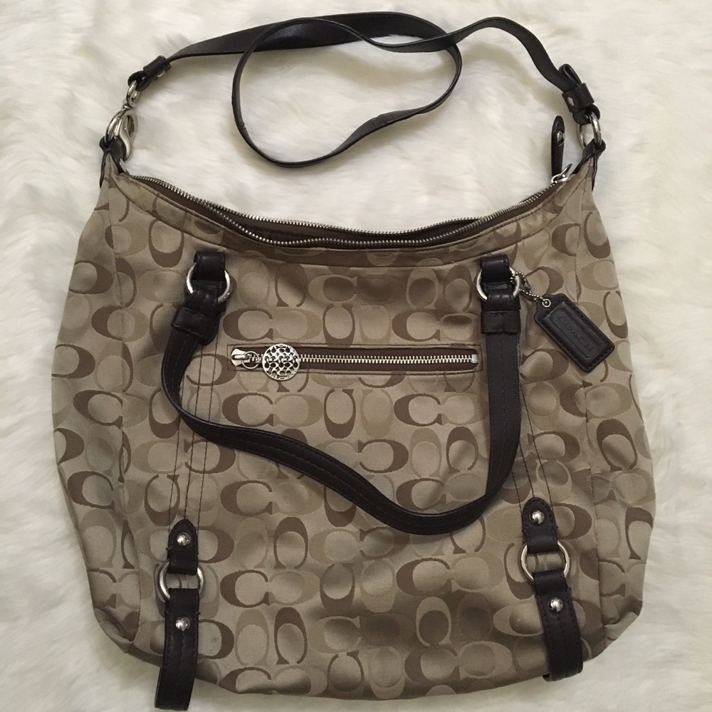 Authentic Coach shoulder bag